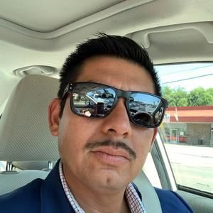 Meet your Posher, Raul